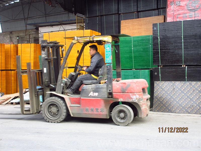 **發30車建筑模板，怪獸木業勁爆的**